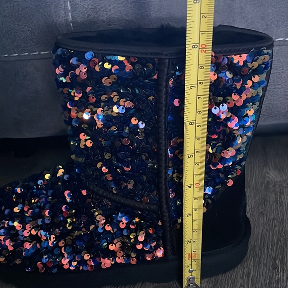 Kid’s Classic II Stellar Sequin - Picture 9 of 9